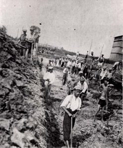 Jewish prisoners in the Wlodawa labor camp near Lublin in Nazi-occupied Poland, date unknown. Photo credit: Yad Vashem #69DO5