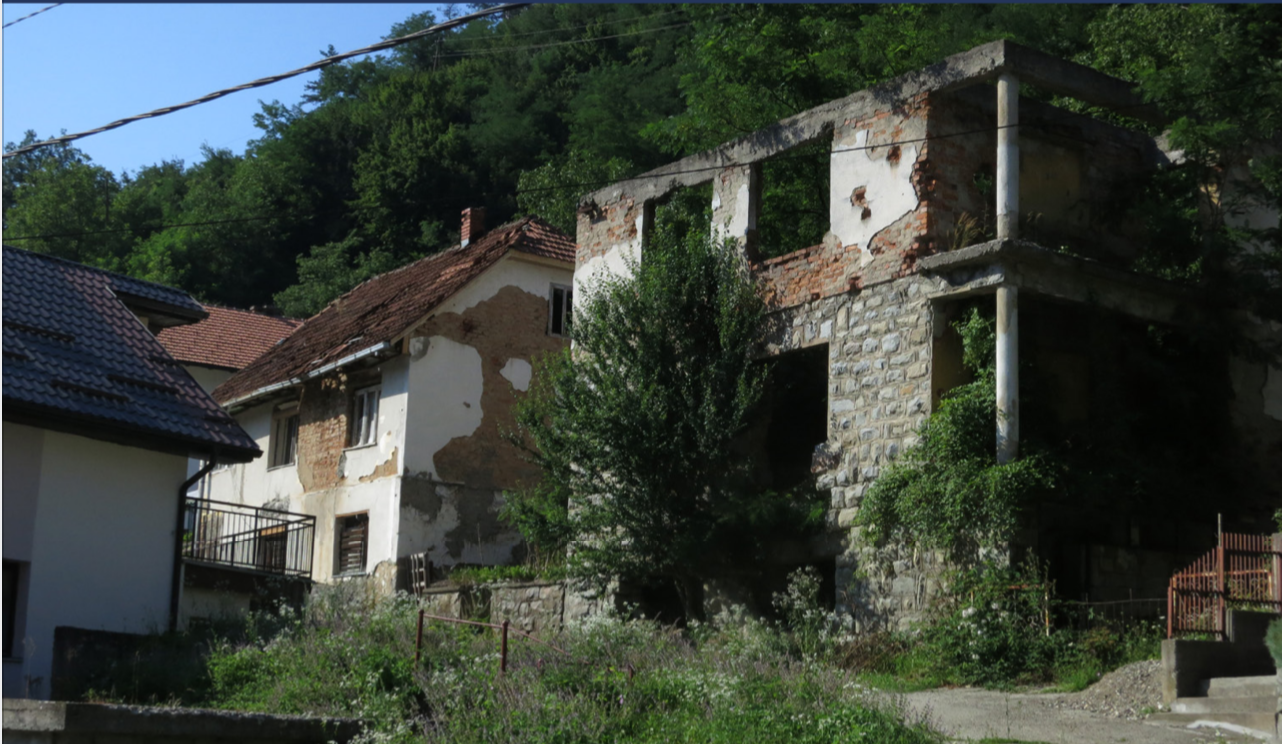 Image of a destroyed house in the town of Srebrenica in Bosnia and Herzegovina